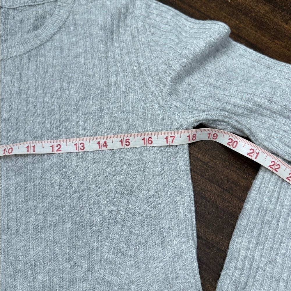 Francesca Miami Light Gray Ribbed Sweater - Picture 6 of 6